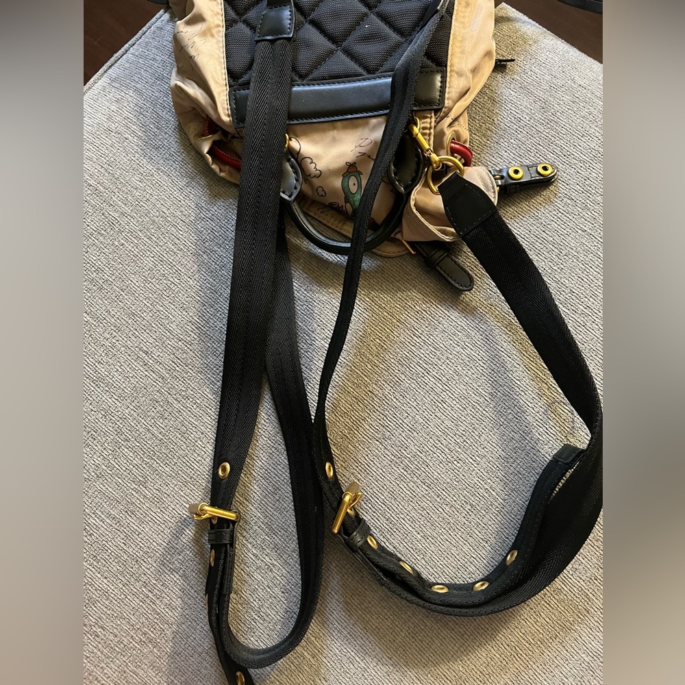 BURBERRY GRAPHIC CARTOON BACKPACK - Picture 8 of 12